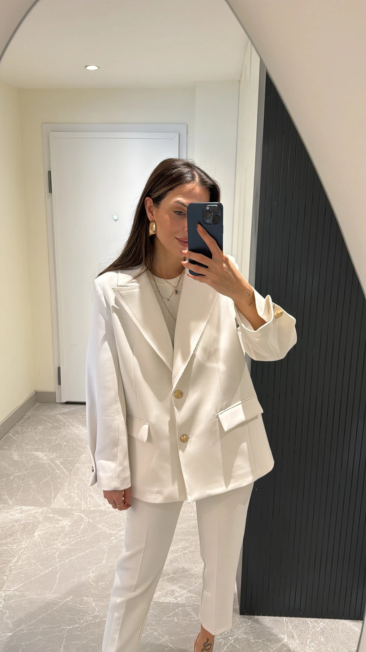 Blazer Isis - Off White com Botões Dourados